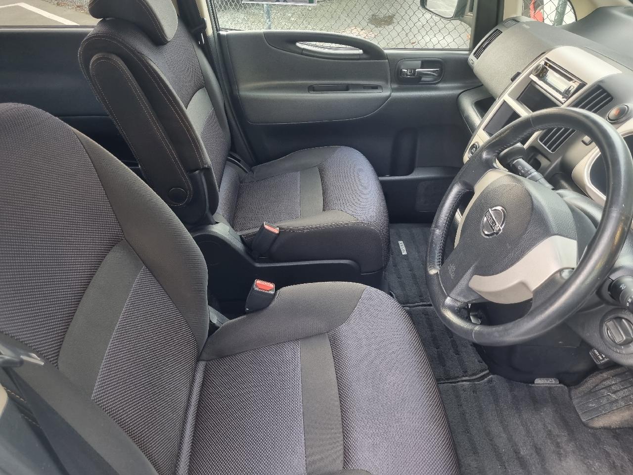 2007 Nissan Serena