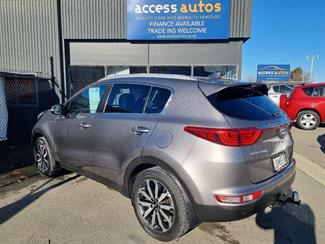 2017 Kia Sportage - Thumbnail