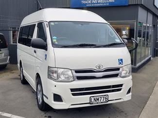 2010 Toyota Regius Hiace - Thumbnail